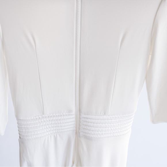 ZHIVAGO SIGNATURE EYE OF HORUS White Long Sleeve V-Neck Dress - Picture 14 of 16